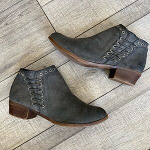 Minnetonka Brenna Boot 8.5